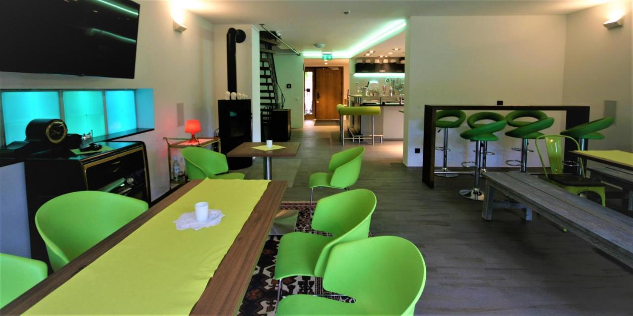 Schacht34 Hotell Oberhausen  Exteriör bild